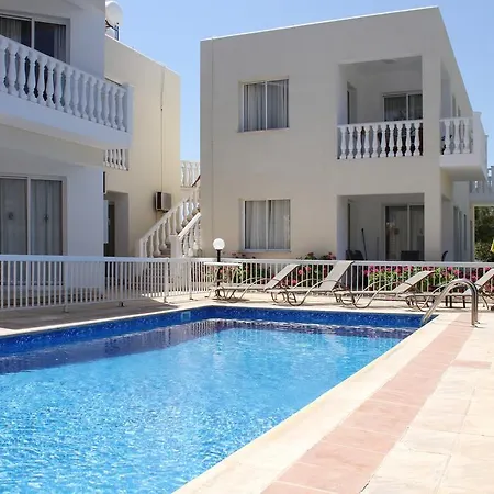 Constantia Gardens * Пафос