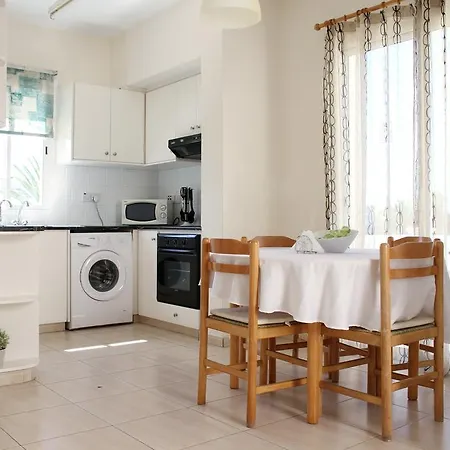 Constantia Gardens * Пафос