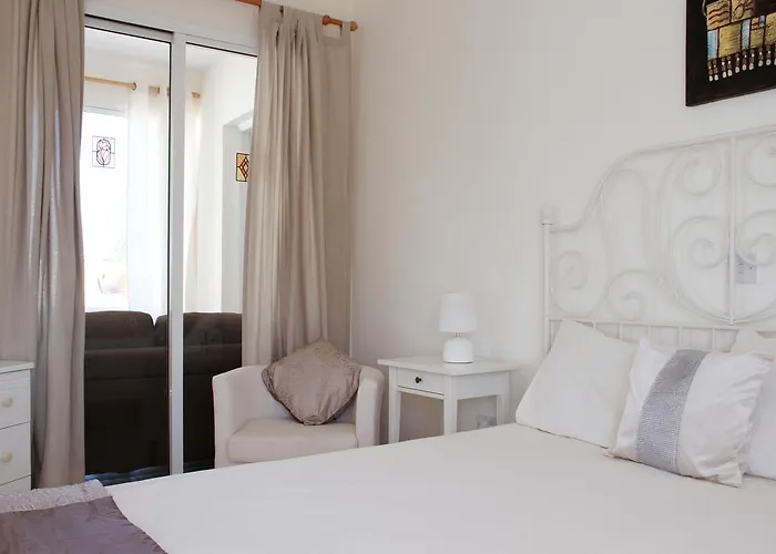 Constantia Gardens Apartment *