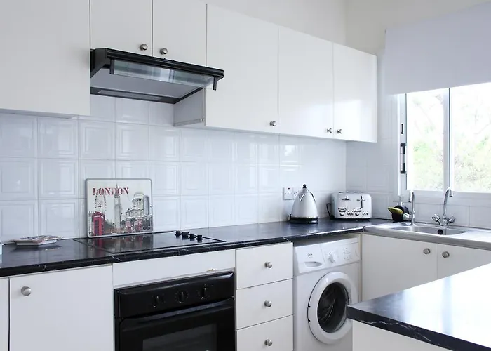 Constantia Gardens * Paphos